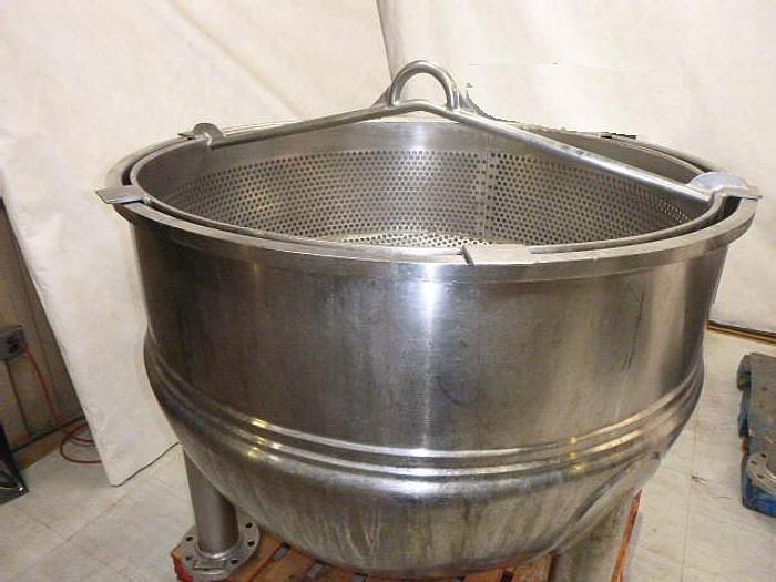 Used 200 GALLON LEE KETTLE WITH BASKET - S/S - 90 PSI