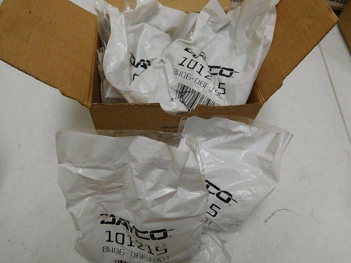 Used Box of 12 DAYCO 101215  HYDRAULIC COUPLING, BW06-6FJ90T 38244436347