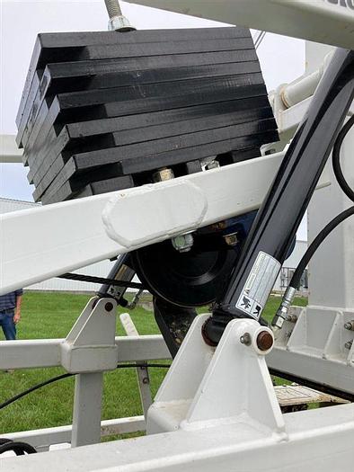 LD Cable Tool Rhino Water Drill Rig