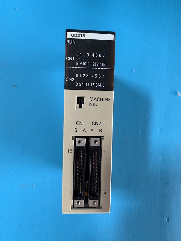 Used Omron  Output Unit C200H-0D215