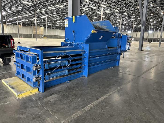 Used 2015 Balemaster 1772-AO Wide Mouth Closed Door Baler