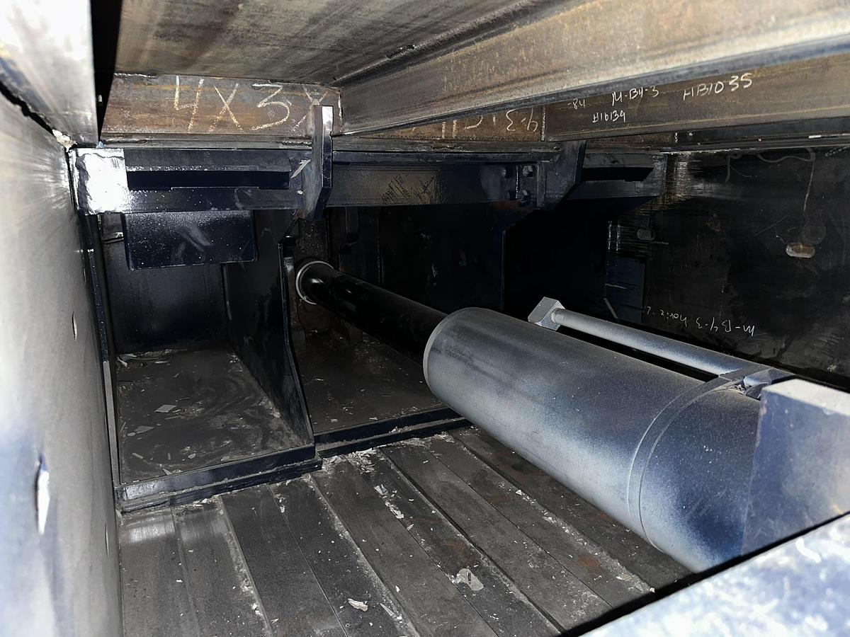 Refurbished 2022 Cram-a-Lot H2R-60 Two-Ram Baler