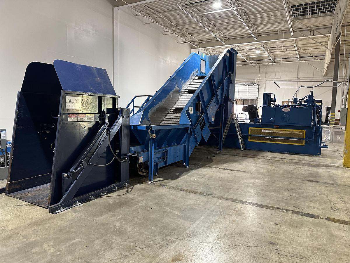 Used Mayfran 72" HINGED BELT INFEED CONVEYOR