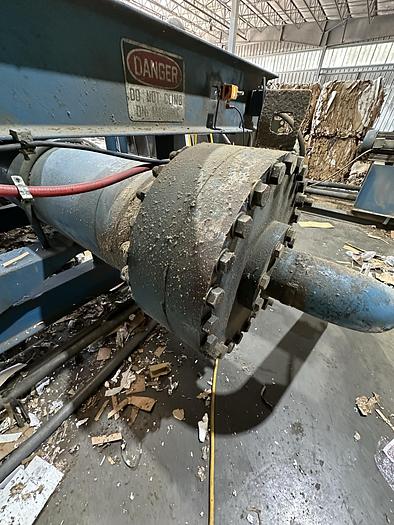 Used Mosley Two-Ram 200T-AP Baler