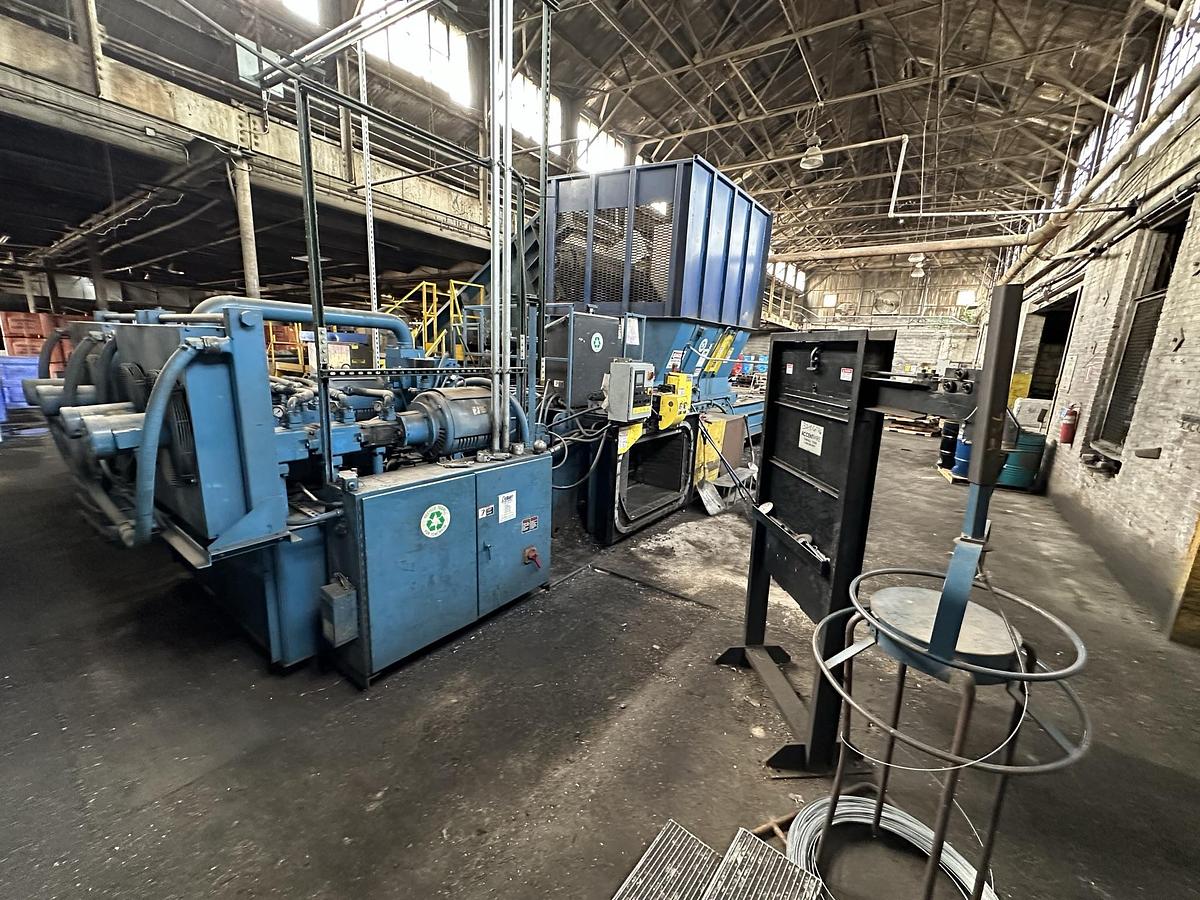 Refurbished Harris  Gorilla 200T-13/9 Two-Ram Baler