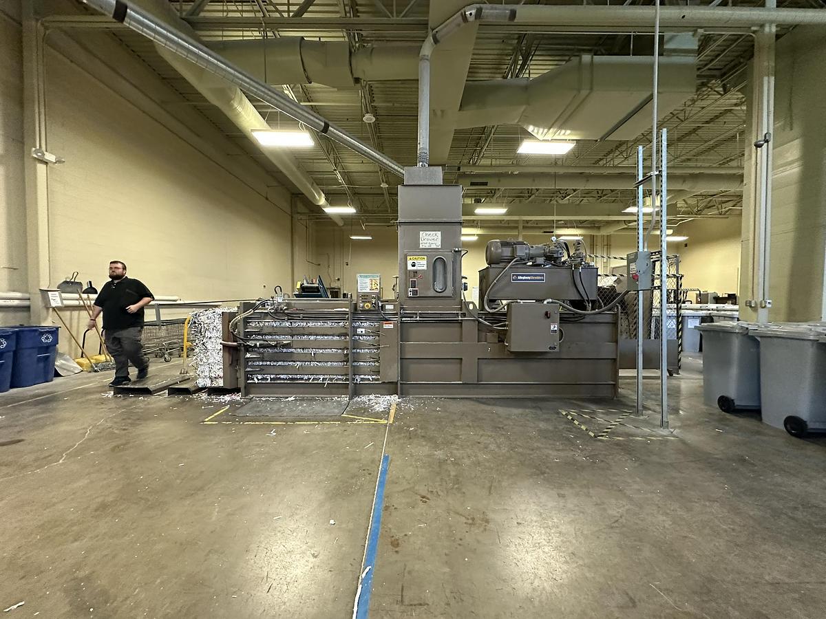 Refurbished Allegheny 3430-2572 Closed Door Baler