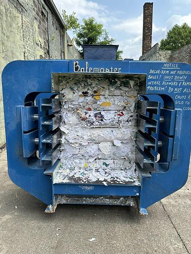Refurbished Balemaster 4025G-8 Auto-Tie Baler