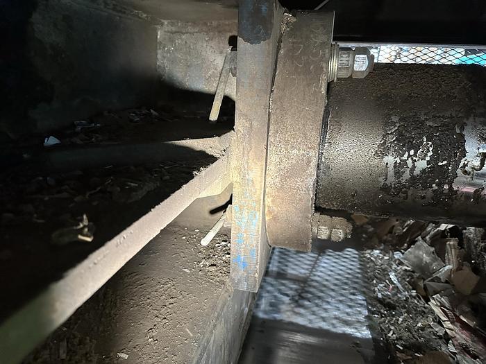 Used Mosley Two-Ram 200T-AP Baler