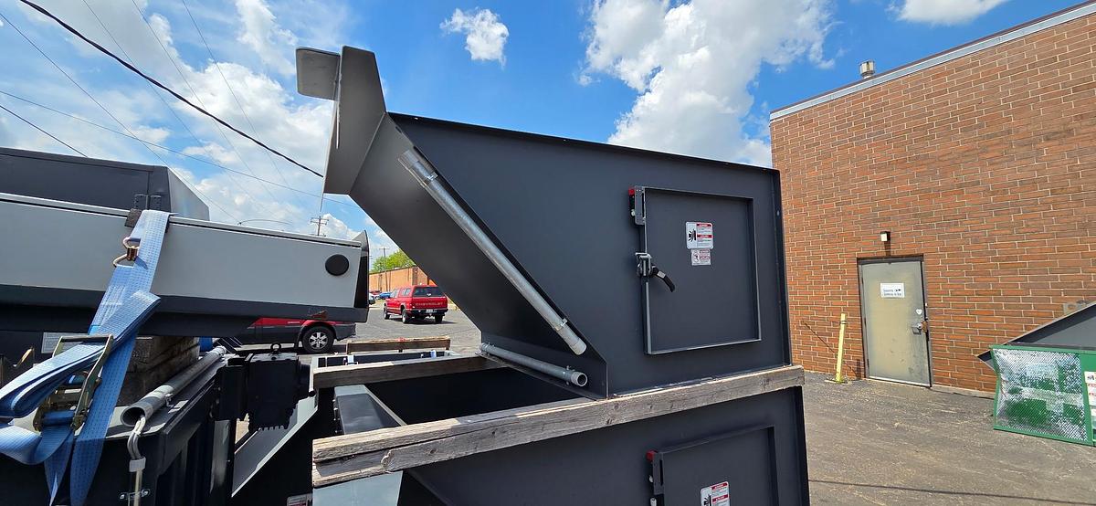 Refurbished Bramidan SPN 15 Auger Compactor with MZ-3 OCC Feeder