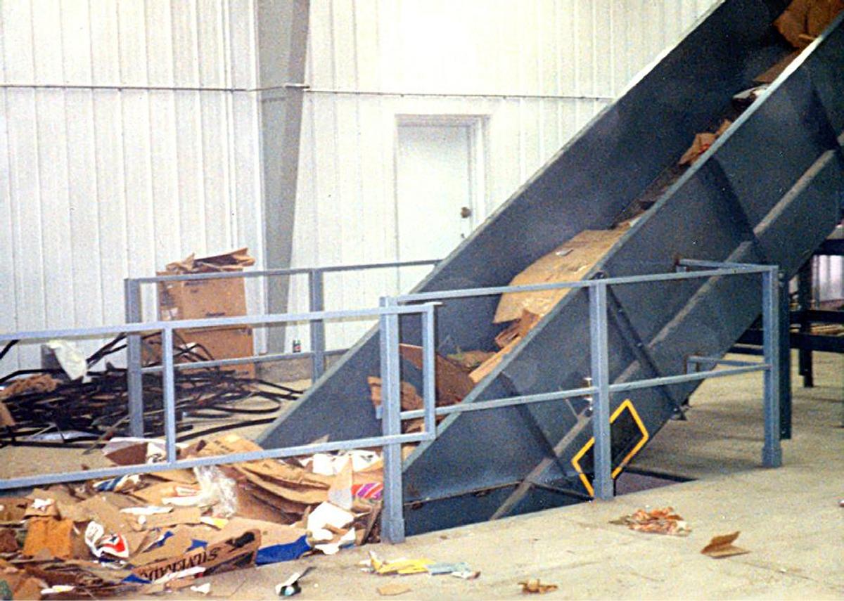 2026 Titan Conveyors Model 661 Rubber Combo Belt Infeed Conveyor