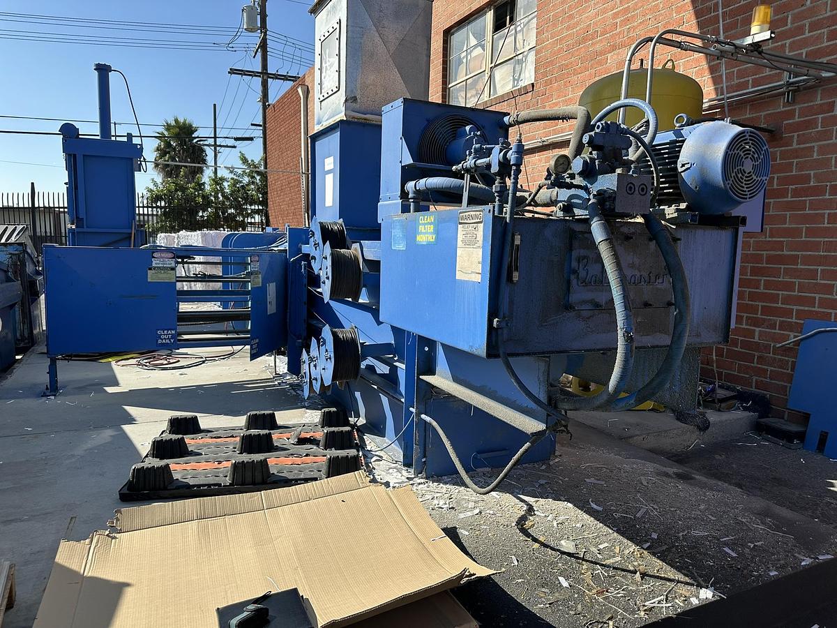 Used Balemaster 4030G-8 Auto-Tie Baler