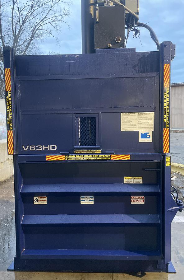 Refurbished 2016 BACE V63HD Vertical Baler