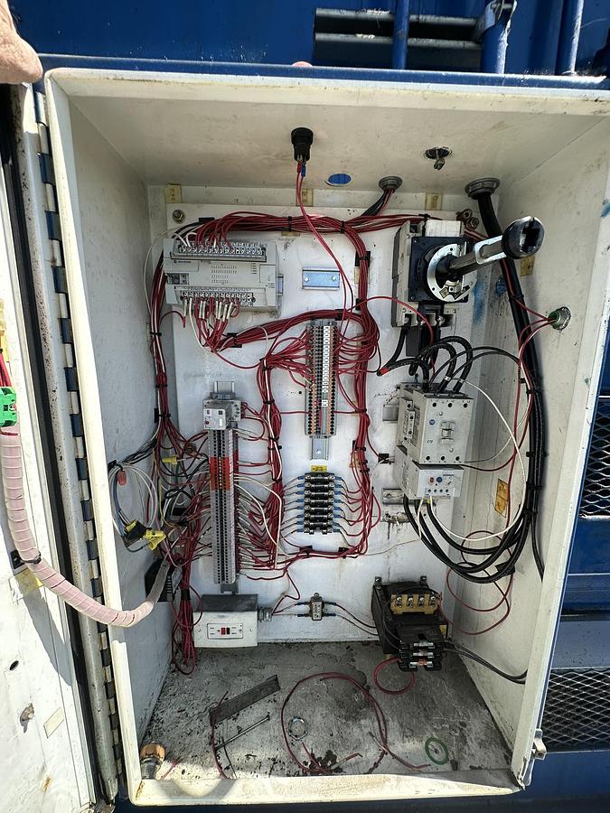 Refurbished Cram-a-Lot HX-72 Closed Door Manual-Tie Baler