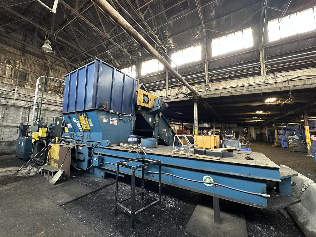 Refurbished Harris  Gorilla 200T-13/9 Two-Ram Baler
