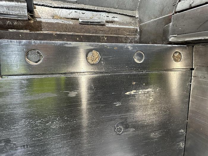 Used Mosley Two-Ram 200T-AP Baler