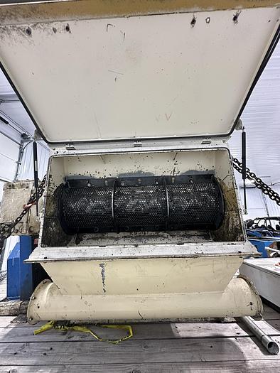 Used 2006 VecoPlan RG 52/60 SWU Short Single Shaft Shredder