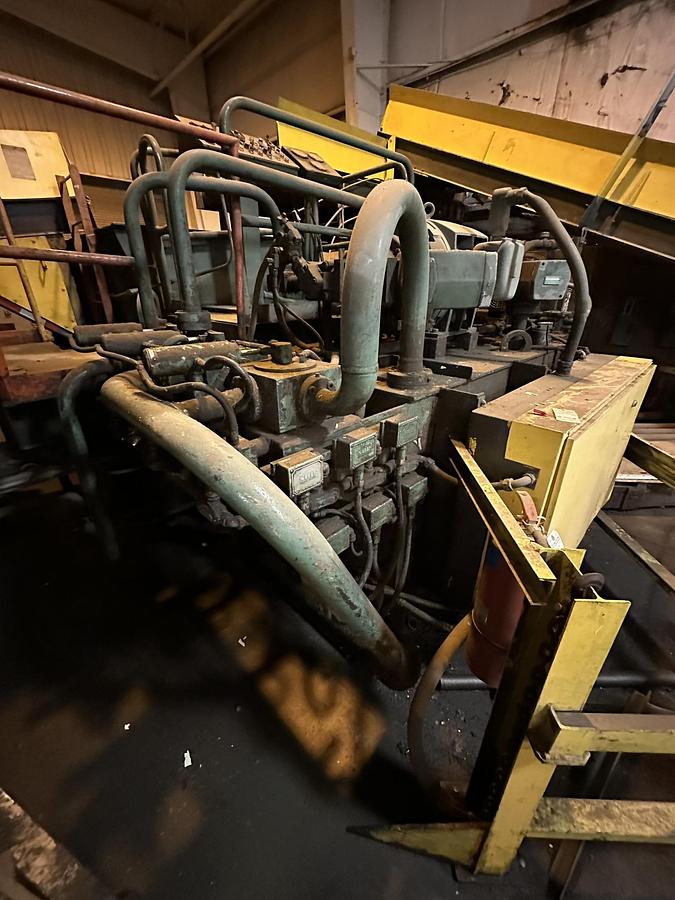 Refurbished Harris HRB-8/NF Two-Ram Baler