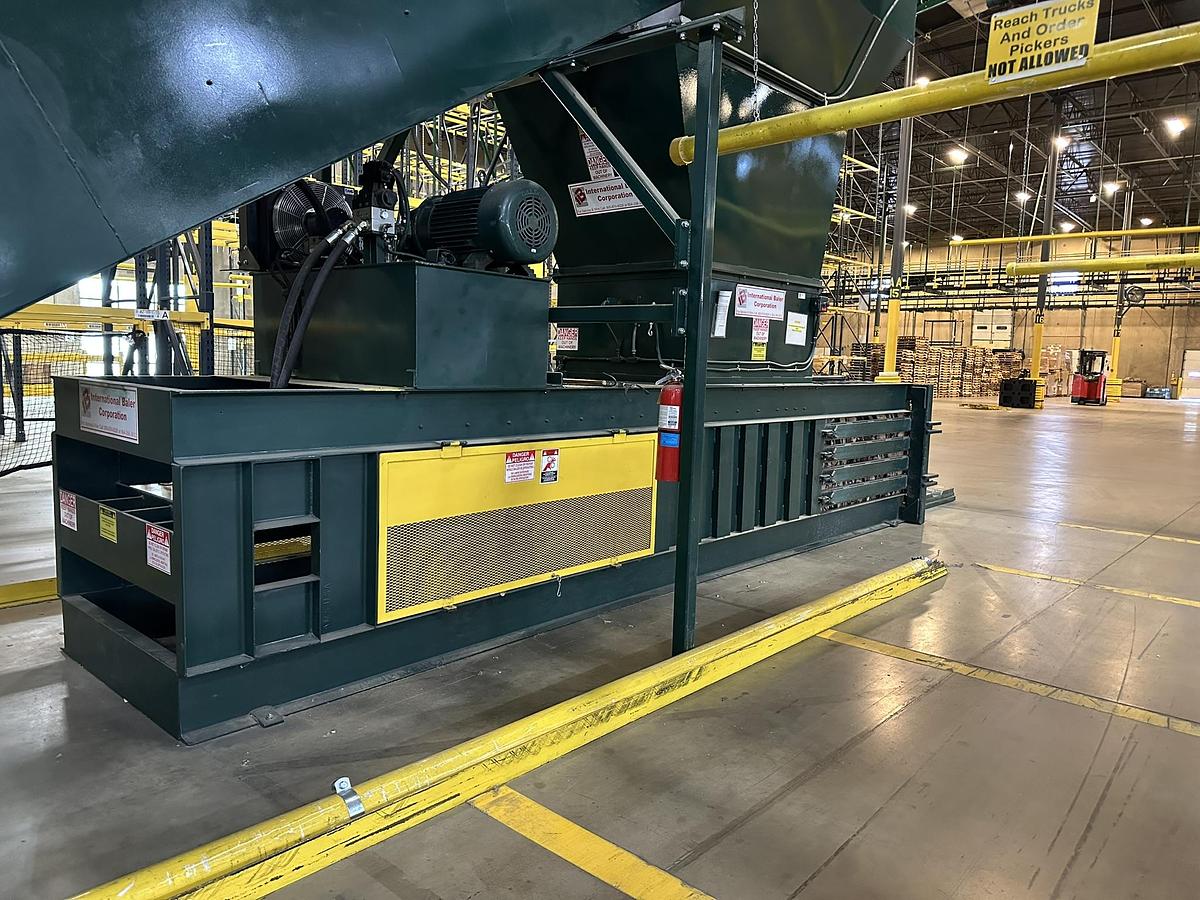 Refurbished 2006 International Baler Corporation NA-1295-48 Closed Door Baler