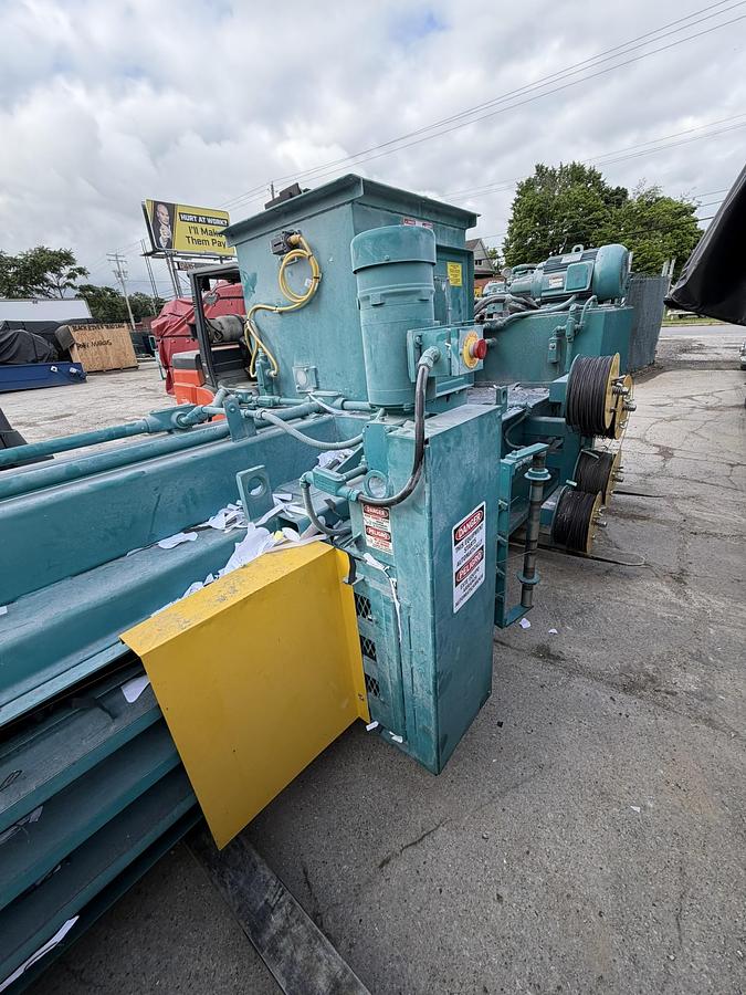 Used Maren Engineering 72OE-76-TR Auto-tie Baler