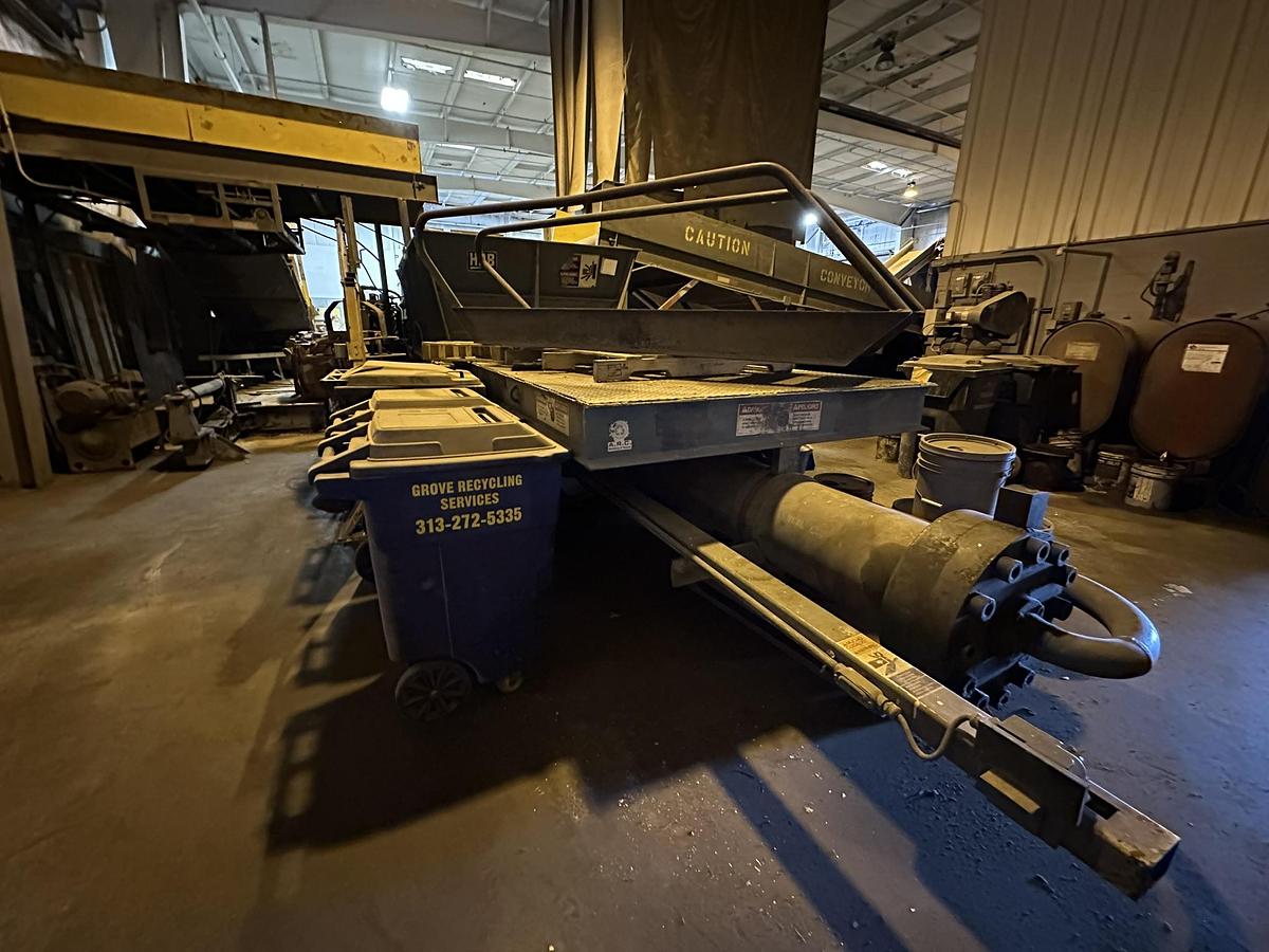 Refurbished Harris HRB-8/NF Two-Ram Baler