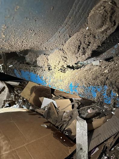 Used Mosley Two-Ram 200T-AP Baler