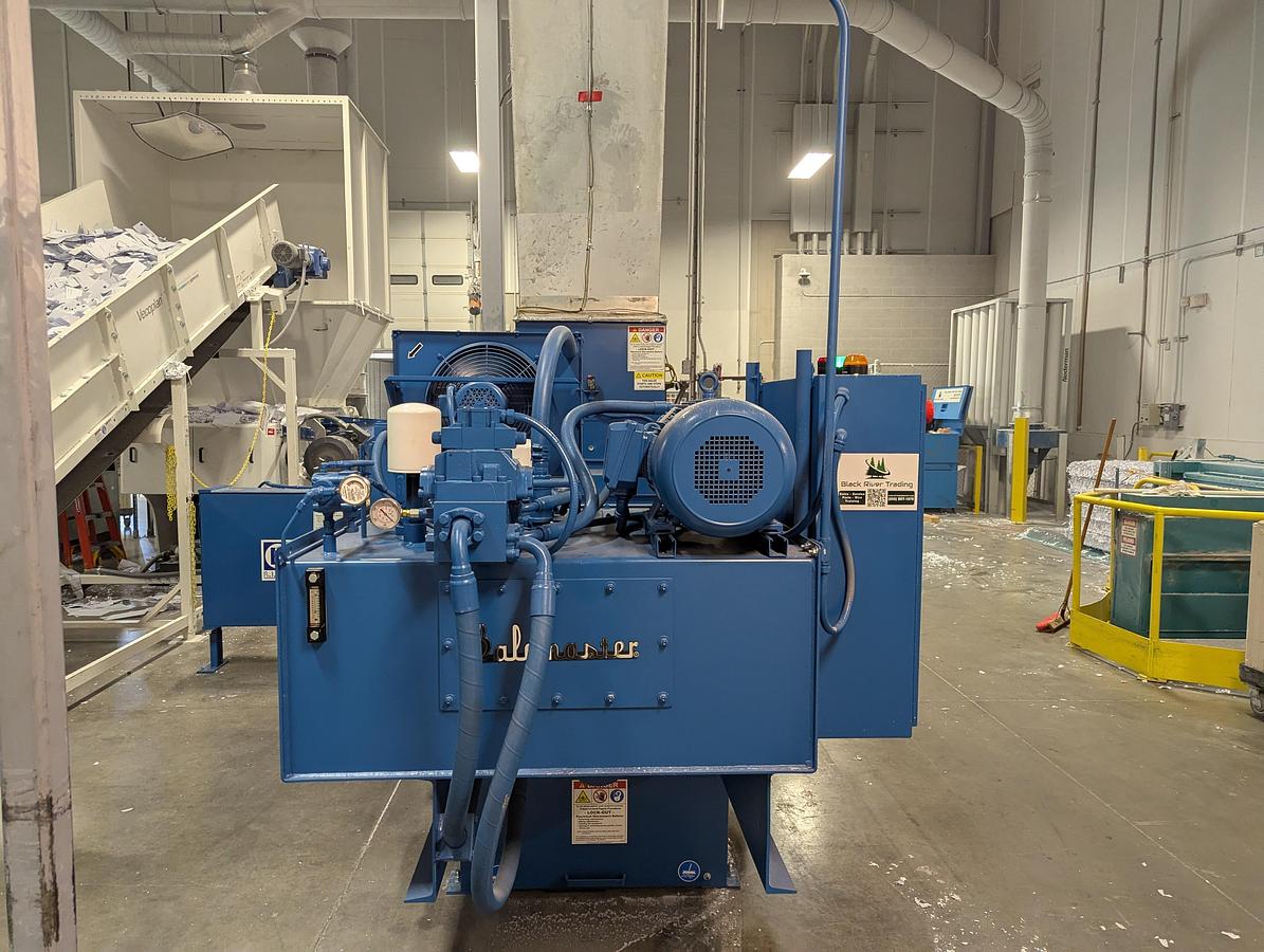 2026 Balemaster E-390 Auto-Tie Baler