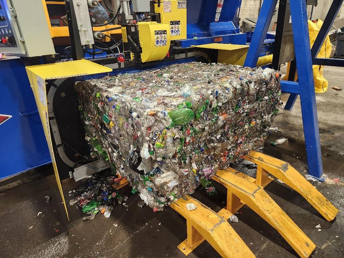 2026 Excel 2R9 Two-Ram Baler