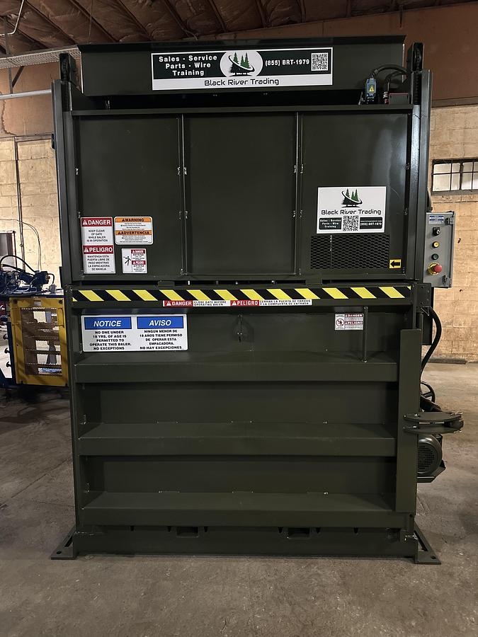 Refurbished 2017 Harmony M60CB Vertical Baler