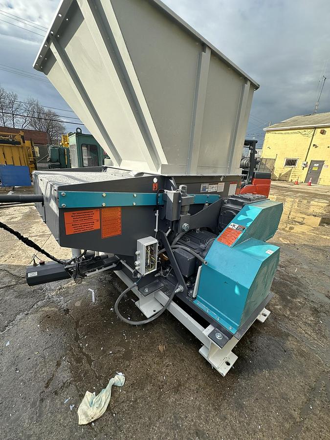 Used 2024 VecoPlan VAZ 1100XL XR Single Shaft Shredder