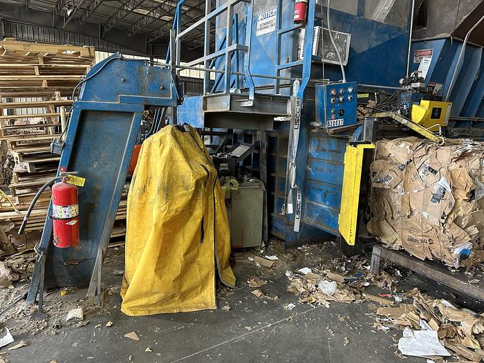 Used Mosley Two-Ram 200T-AP Baler