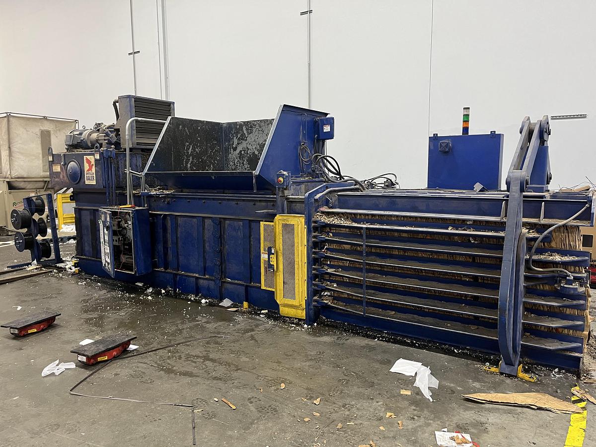 Refurbished 2003 American Baler 7242H-8T30