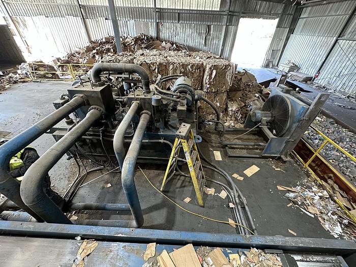 Used Mosley Two-Ram 200T-AP Baler