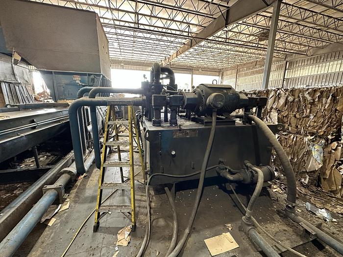 Used Mosley Two-Ram 200T-AP Baler