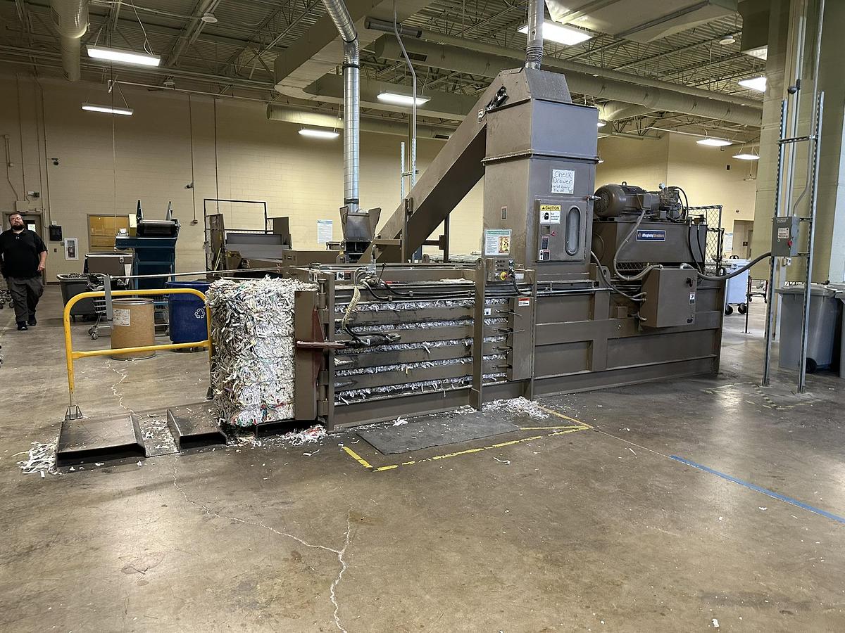 Refurbished Allegheny 3430-2572 Closed Door Baler