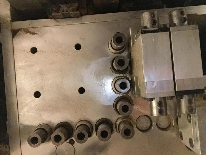 Usato CENTRO DI LAVORO VERTICALE A 3 ASSI OMNIATEC VICTORIA