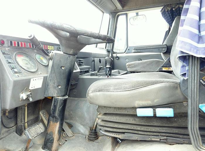 Usado 1994 DAF 2700 ATI 6X4 tipper