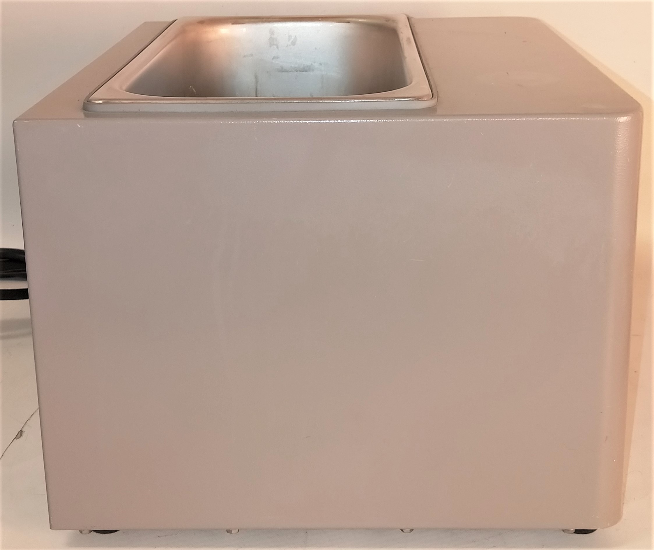 Used VWR (Shel-Lab) 1202 Water Bath - 2L