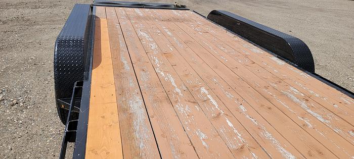 Used 2016 OASIS 25' LOWBOY GOOSE NECK WITH FLIP UP RAMPS 