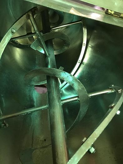 Used 5 CU. FT. DOUBLE RIBBON BLENDER - S/S