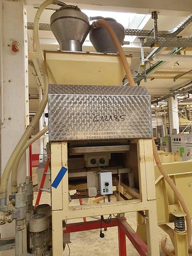 Gebraucht Nusskernschneidemaschine PEHA Type H1-04-03-600 mit 600 mm Arbeitsbreite und 3 Schneidaggregaten