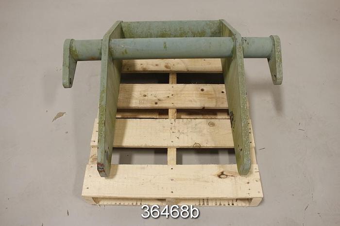 Unused Black Clawson M14 Ragger Secondary Arm, Iron #36468