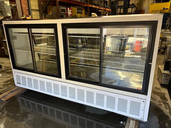 Used Master-Bilt Display Case 96” Refrigerated Gravity Coil Deli Butcher Bakery Case