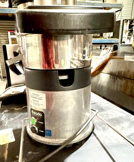 Used Ceado Mulligan Associates ES700 Fruit and Vegetable Juicer