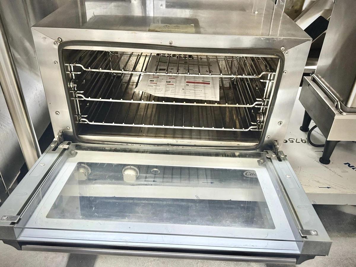 Used Cadco XFA013 3-Rack Half Size Medium Duty Countertop Convection Oven, 120V