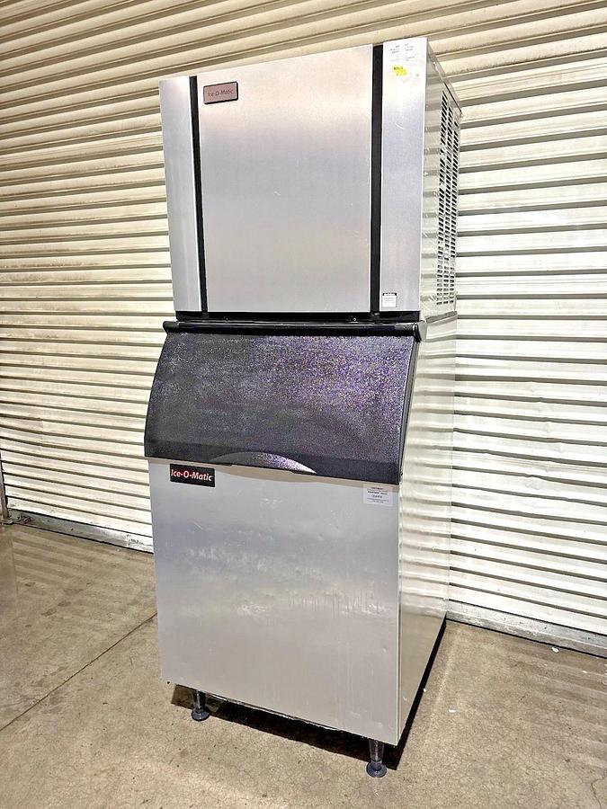 Used "2022" Ice-O-Matic CIM0836HA Elevation Series 30" 896 lb./per 24 hr. Air Cooled Half Dice Cube Ice Machine w/ "2022" Bin