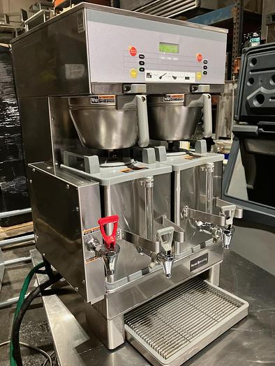 Used Bunn Dual Coffee Brewer 33500.0056 Dual SH DBC, Starbucks
