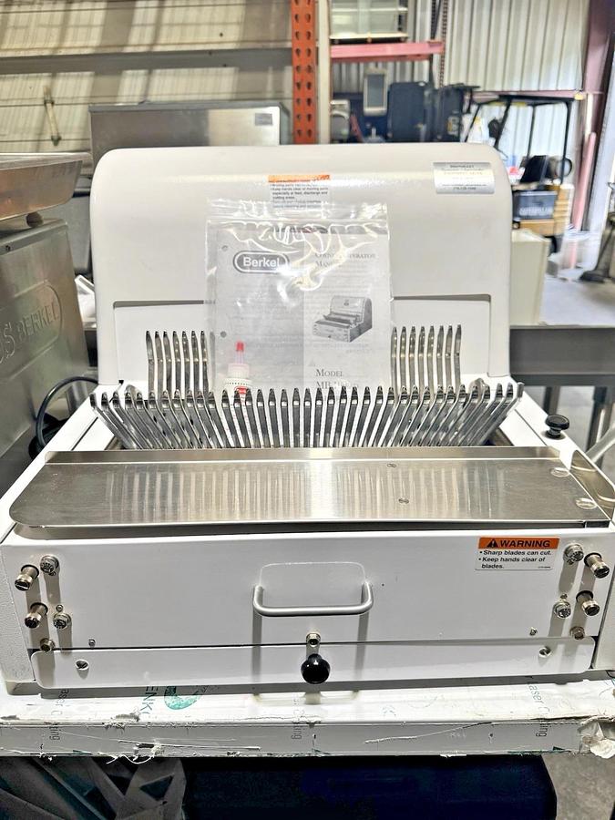 Used NEW Berkel MB7/16 Bread Slicer, 7/16" Slice Thickness