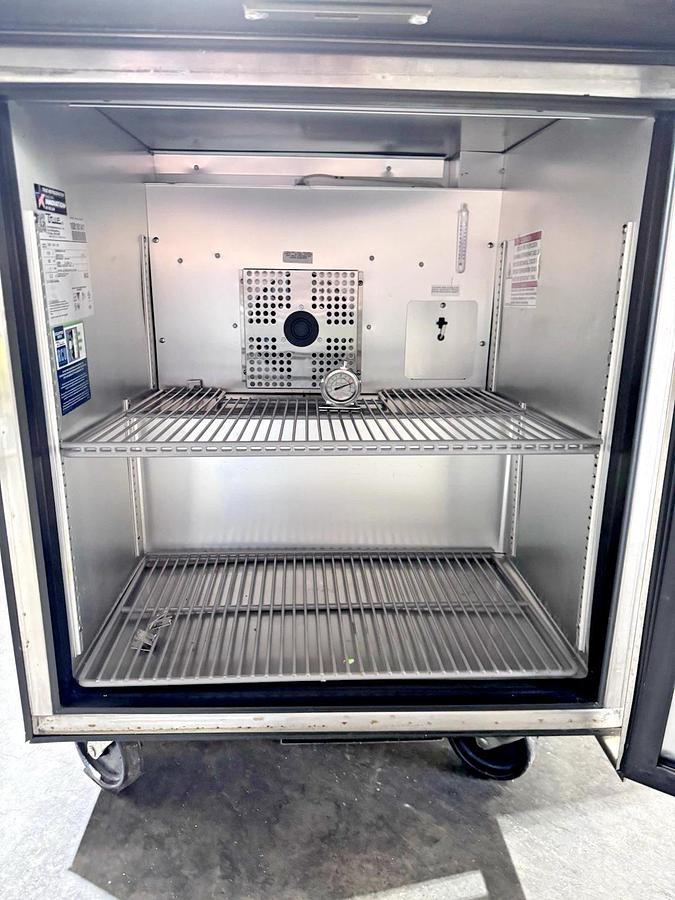 Used 2024' True TWT-27F-HC 27" 1-Section WorkTop Freezer w/ 1 Solid Door