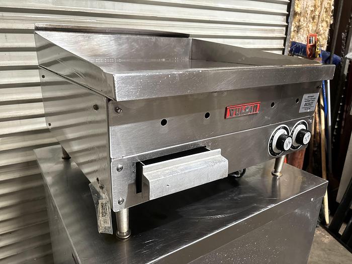Used Vulcan 24" Countertop Natural Gas Griddle with Thermostatic Controls, 54,000 BTU