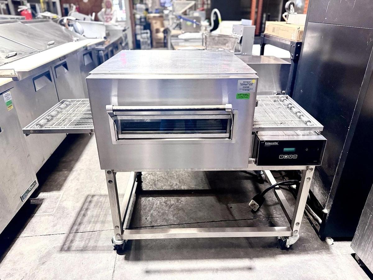 Used Lincoln Impinger II - 1130 Conveyor Pizza Oven, 208V, 1 Phase, TESTED & LIKE NEW!